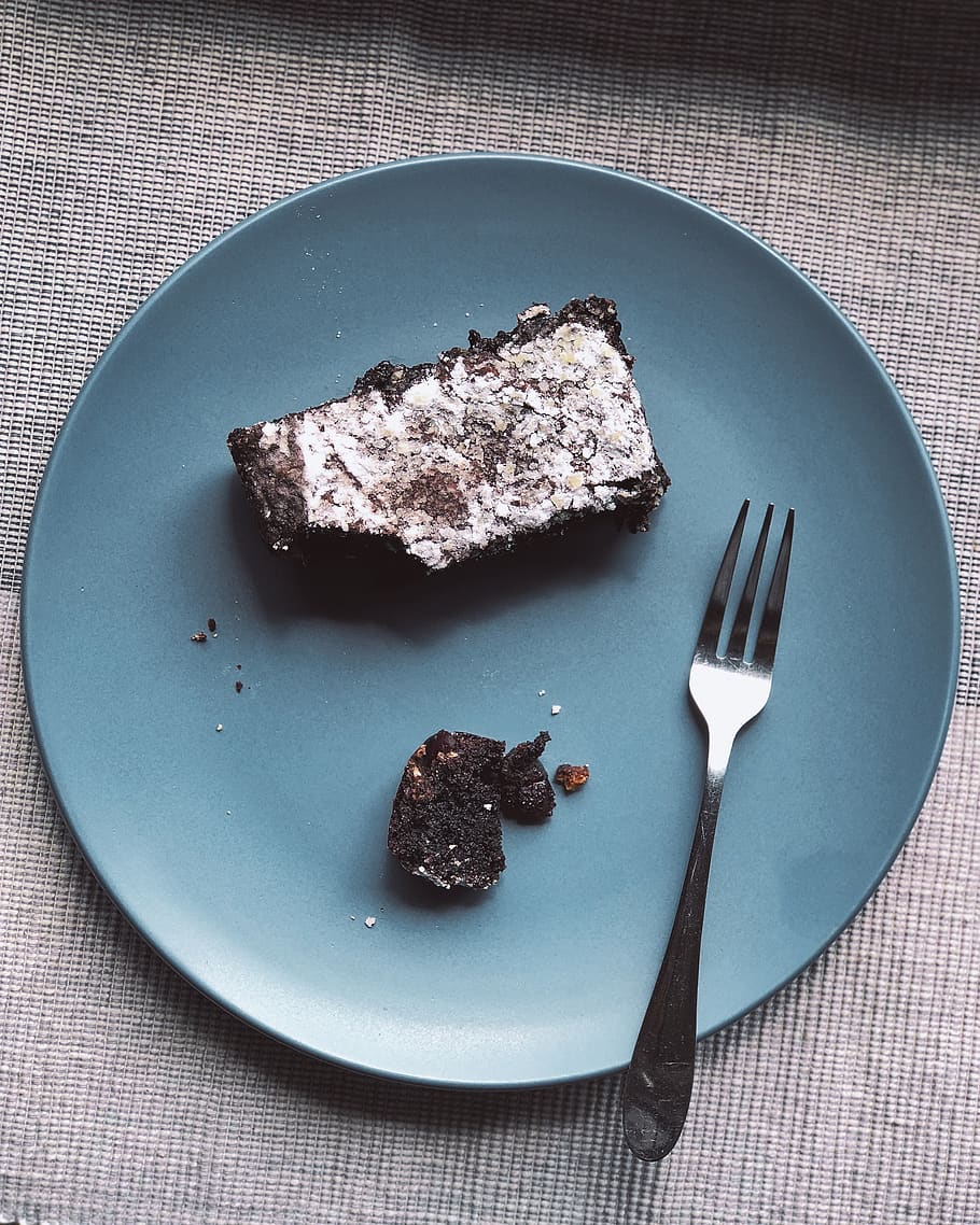 Stainless Steel Fork On Top Of Blue Ceramic Plate, cake, chocolate HD wallpaper