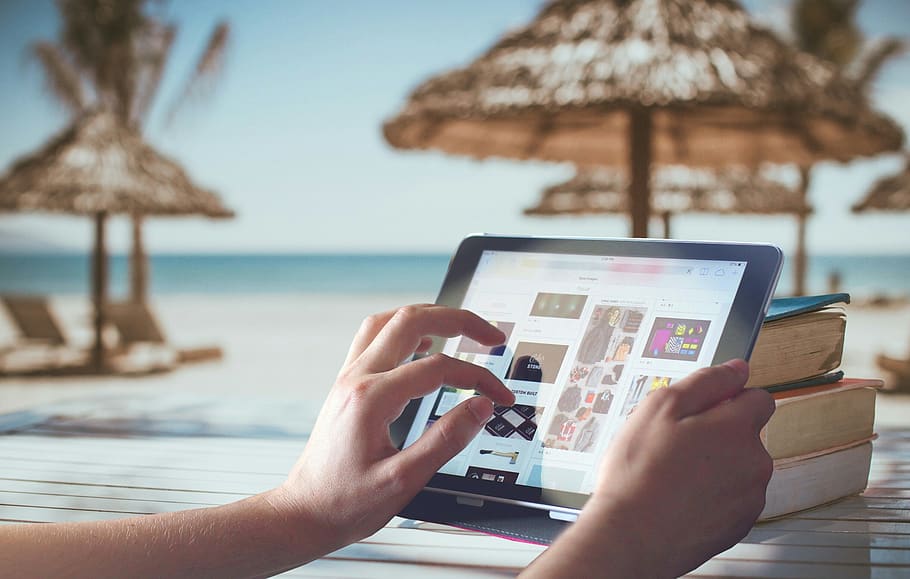 tablet, internet, beach, vacation, screen, relax, relaxation HD wallpaper