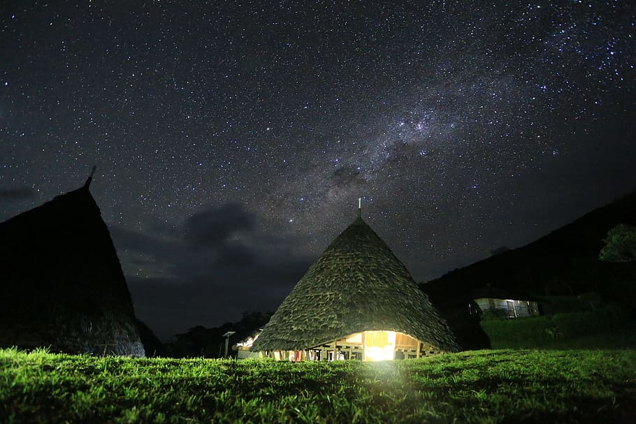 Brown House during Nighttime, astronomy, clouds, constellation HD wallpaper