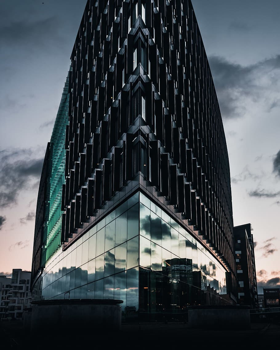 black concrete building, office building, architecture, urban HD wallpaper