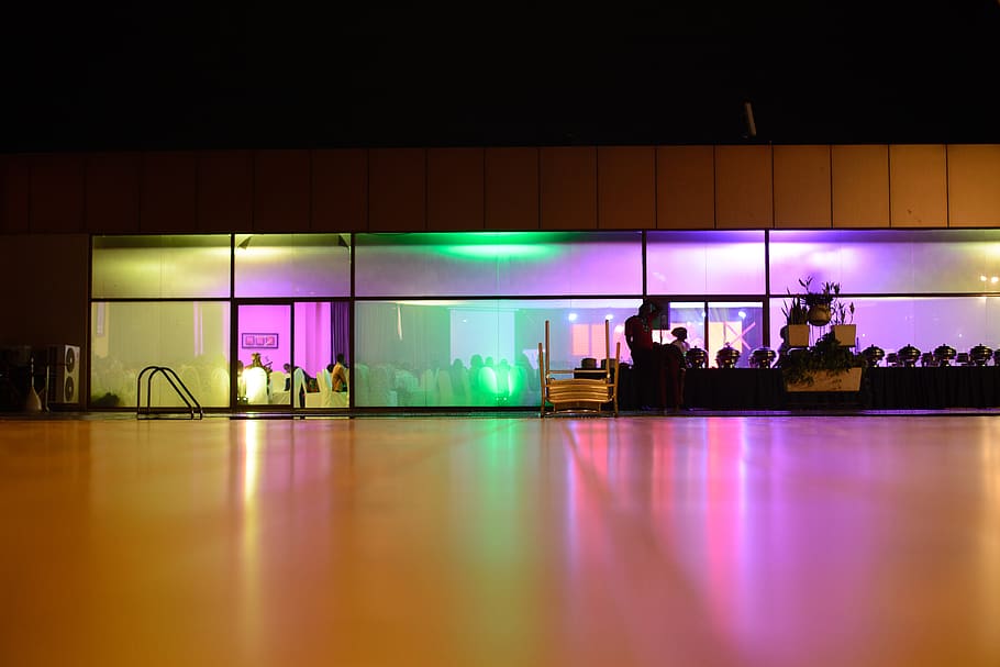 People Inside the Hall, architecture, blur, building, city, conference room HD wallpaper