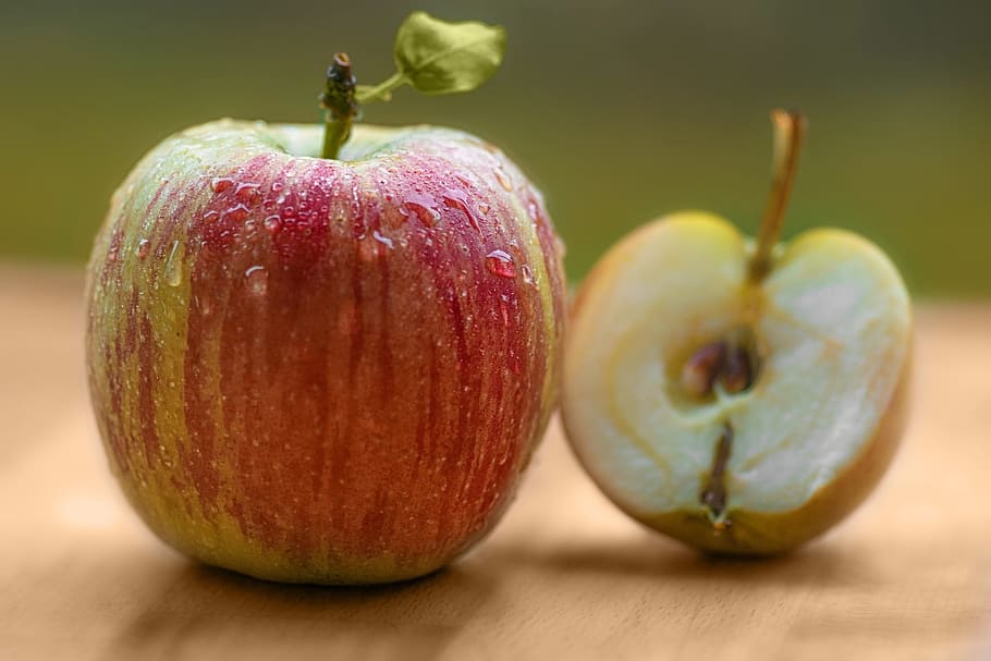red, apple, fruit, food, juicy, health, seed, wet, waterdrop HD wallpaper