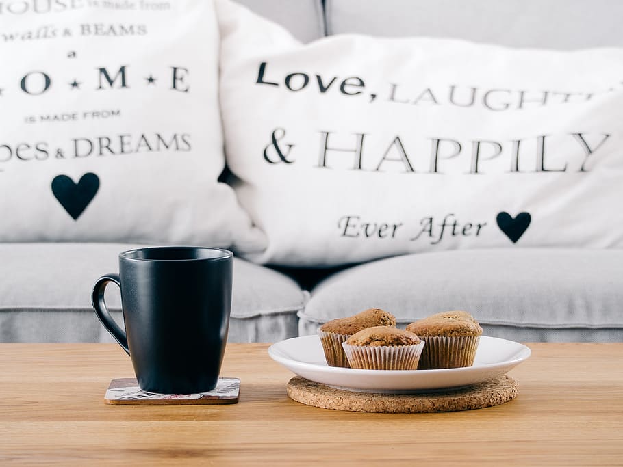 breakfast, muffins, coffee, table, couch, pillows, decor, food HD wallpaper