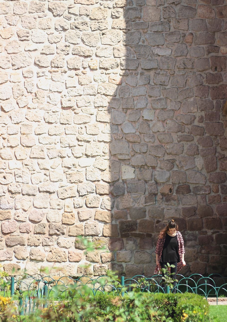 wall, building, church, texture, rock, stone, girl, thinking HD wallpaper