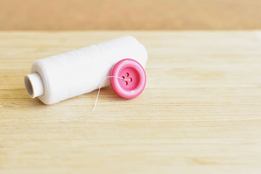 button, sew, yarn, pink button, white yarn, thread, sewing HD wallpaper