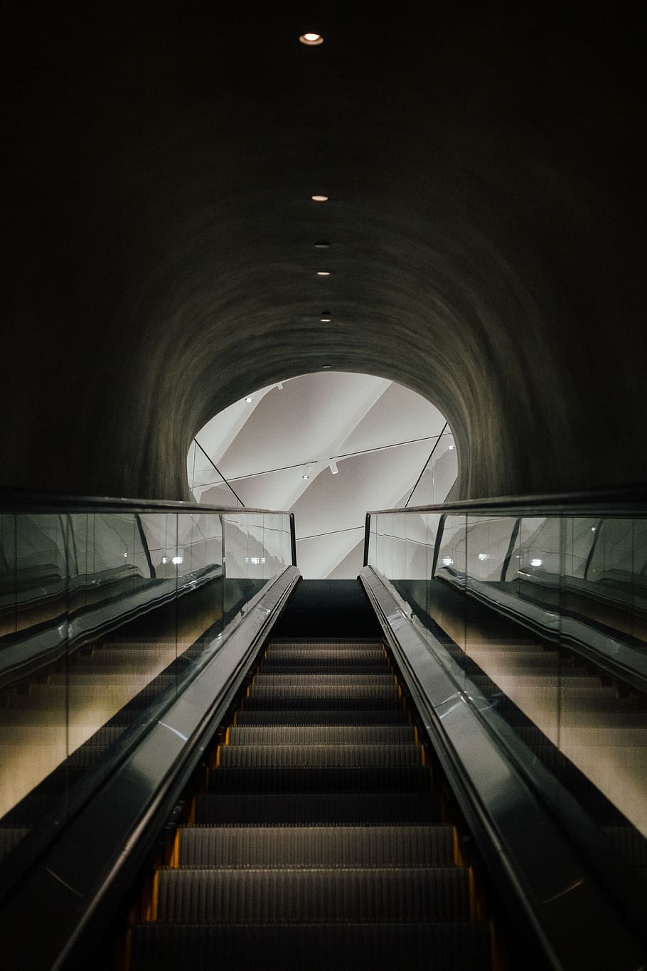 empty staircase, handrail, banister, los angeles, the broad museum HD wallpaper