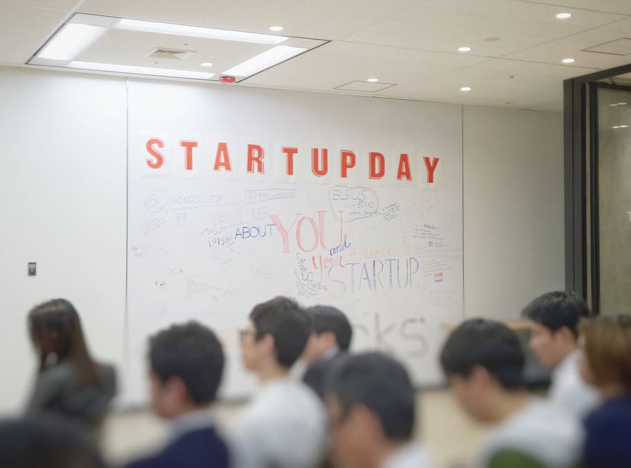 people inside Startupday room, group of people, indoors, communication HD wallpaper