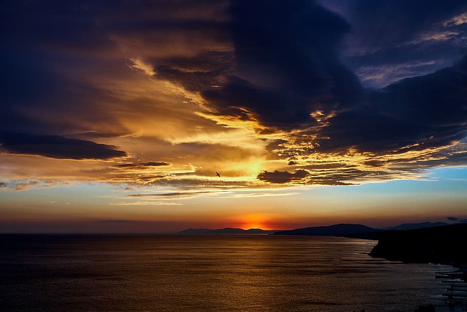 view of ocean, nature, outdoors, sky, sunset, sunlight, dawn HD wallpaper