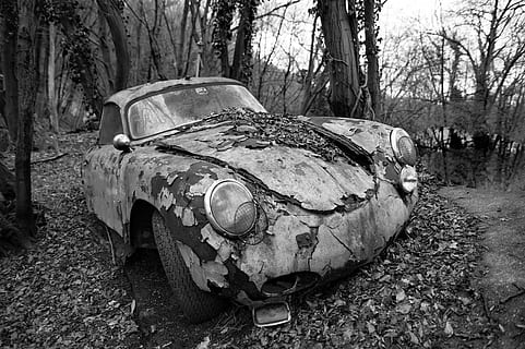 porsche, wreck, broken, old, racing car, obsolete, car wreck HD wallpaper