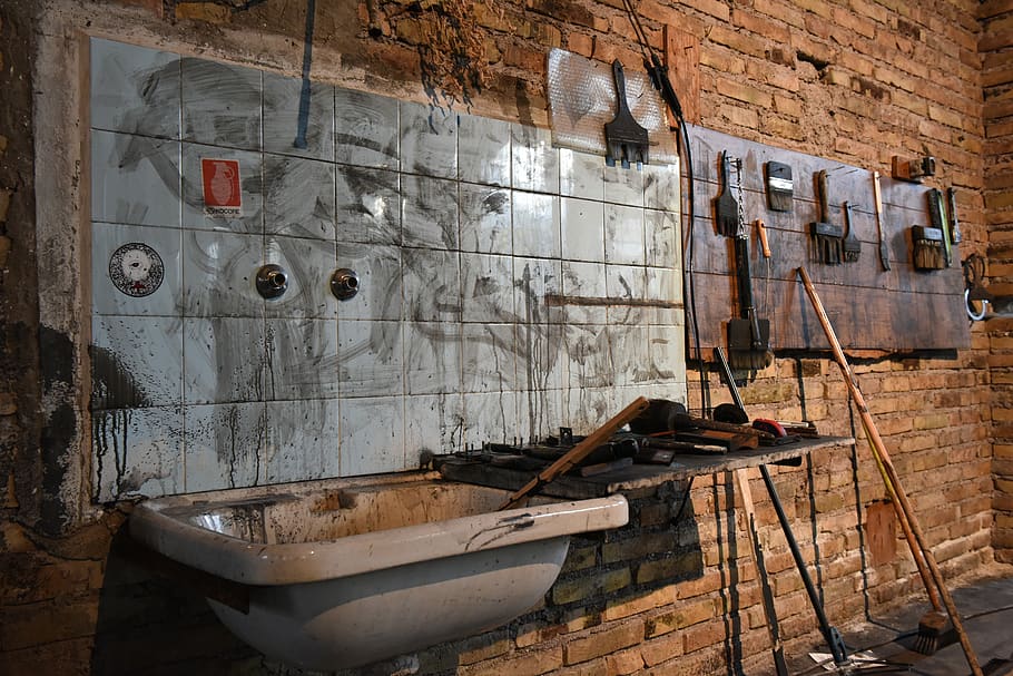 washbasin, workshop, clutter, paintbrushes, broom, messy, artistic HD wallpaper