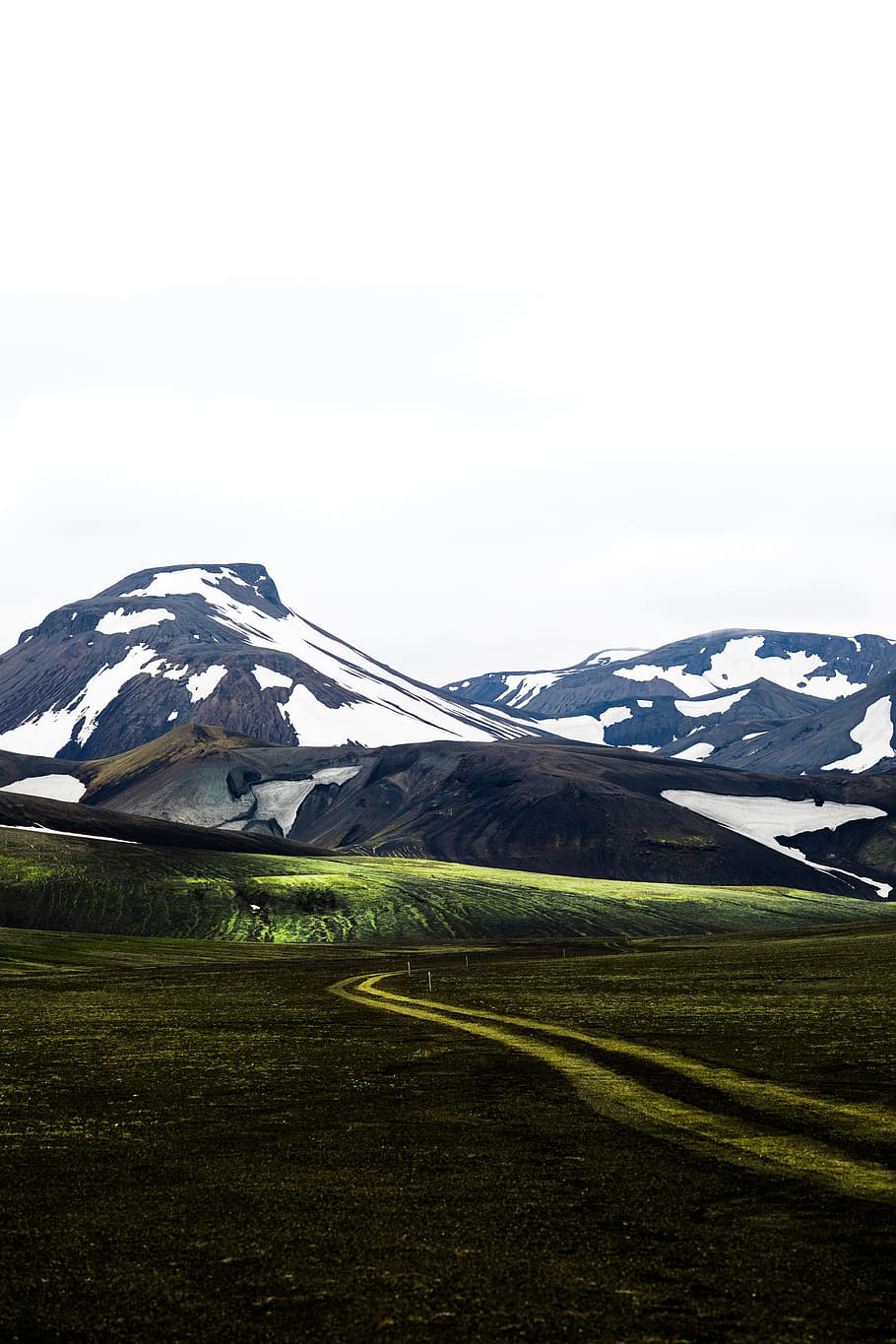 landscape photography of mountains, field, pathway, adventure HD wallpaper