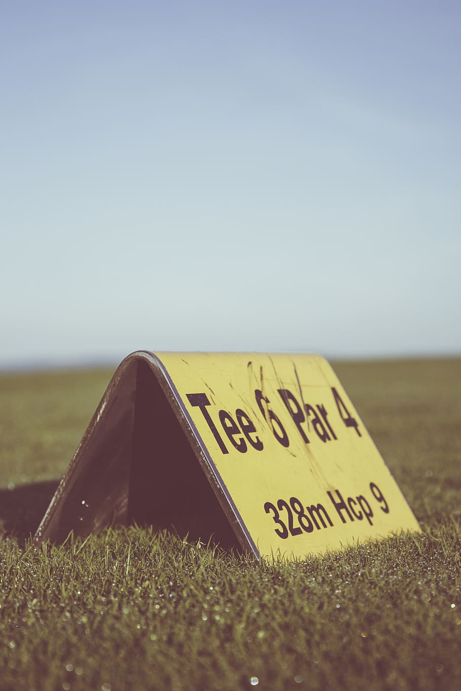Tee 6 Par 4 328m Hcp 9, field, golf, golf course, golfing, grass HD wallpaper