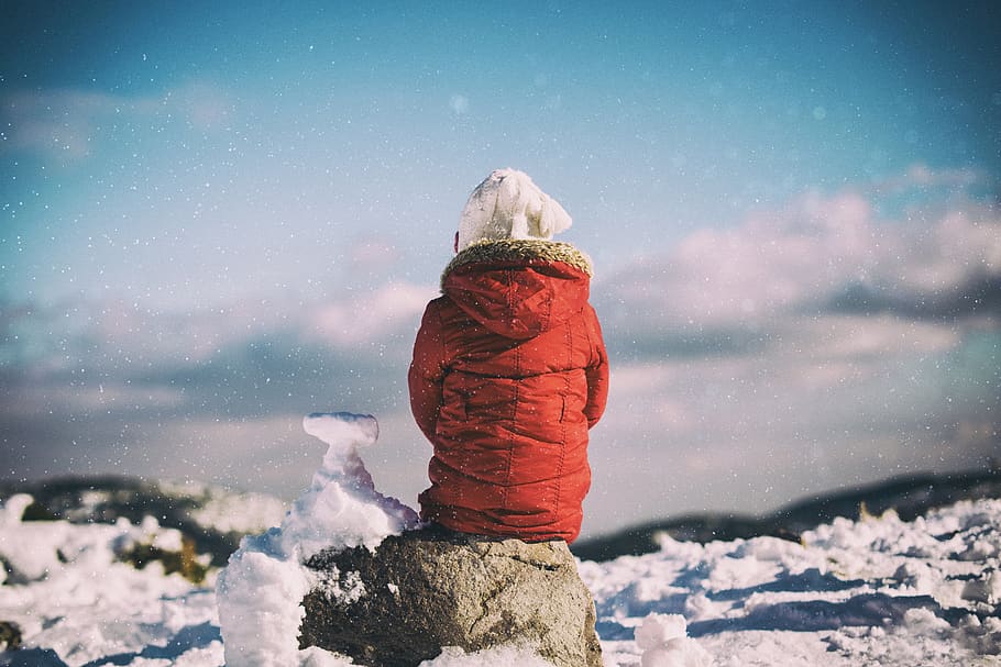 people, sitting, alone, rocks, snow, winter, ice, iceberg, clouds HD wallpaper