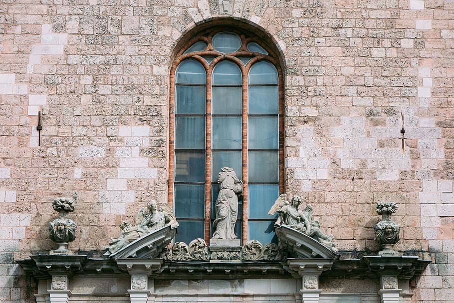 Facade of the St Peters Church in Riga, ancient, architectural HD wallpaper