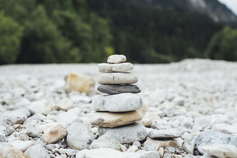 gray and brown rocks, stone, pebble, bokeh, blur, shore, unity HD wallpaper