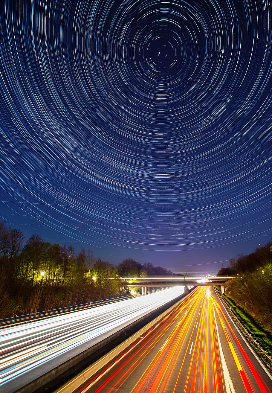 traces-lights-traffic-night.jpg