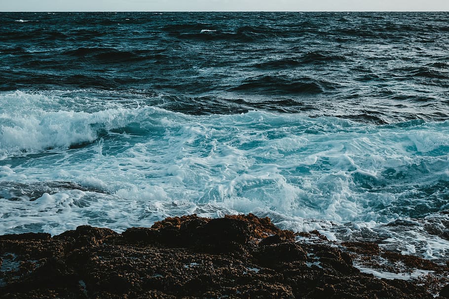 ocean waves on rocks, water, nature, outdoors, sea, sea waves HD wallpaper