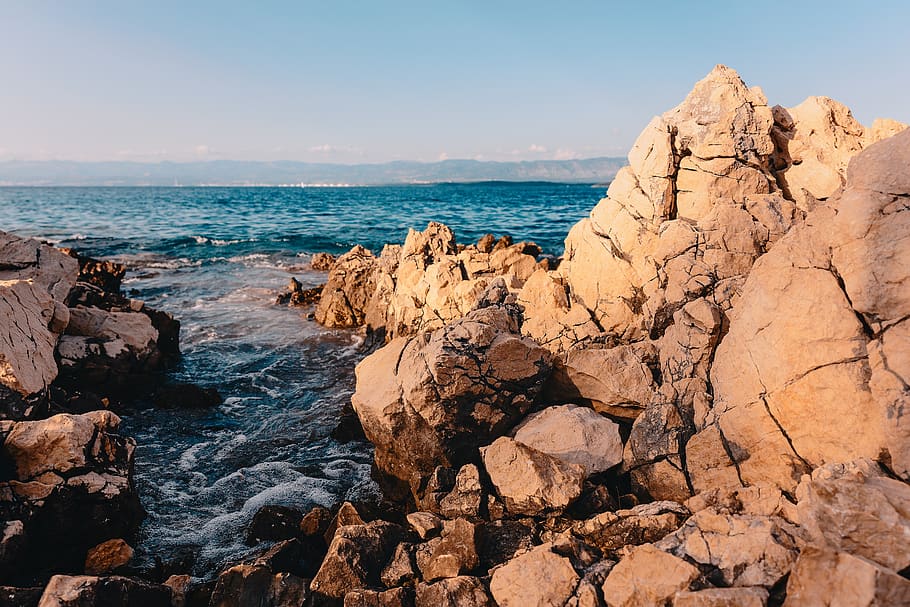 Body of Water and Rock Formation, beach, cliff, daylight, landscape HD wallpaper