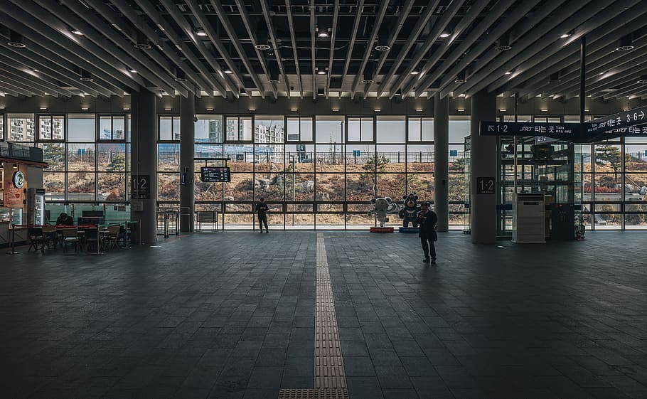 person, human, flooring, path, walkway, terminal, airport, airport terminal, HD wallpaper