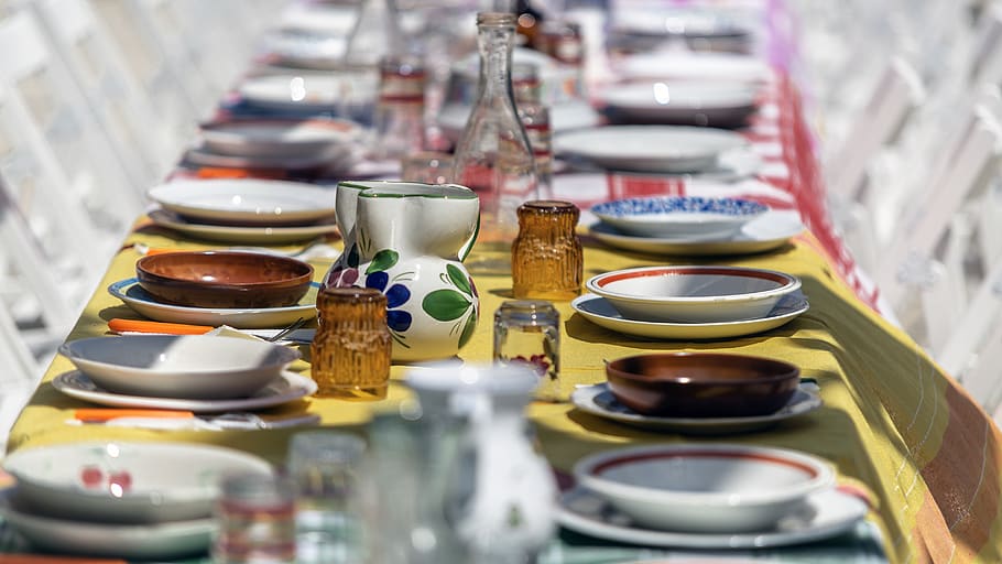 selective focus photography of dinnerware on table, glass, italy, HD wallpaper