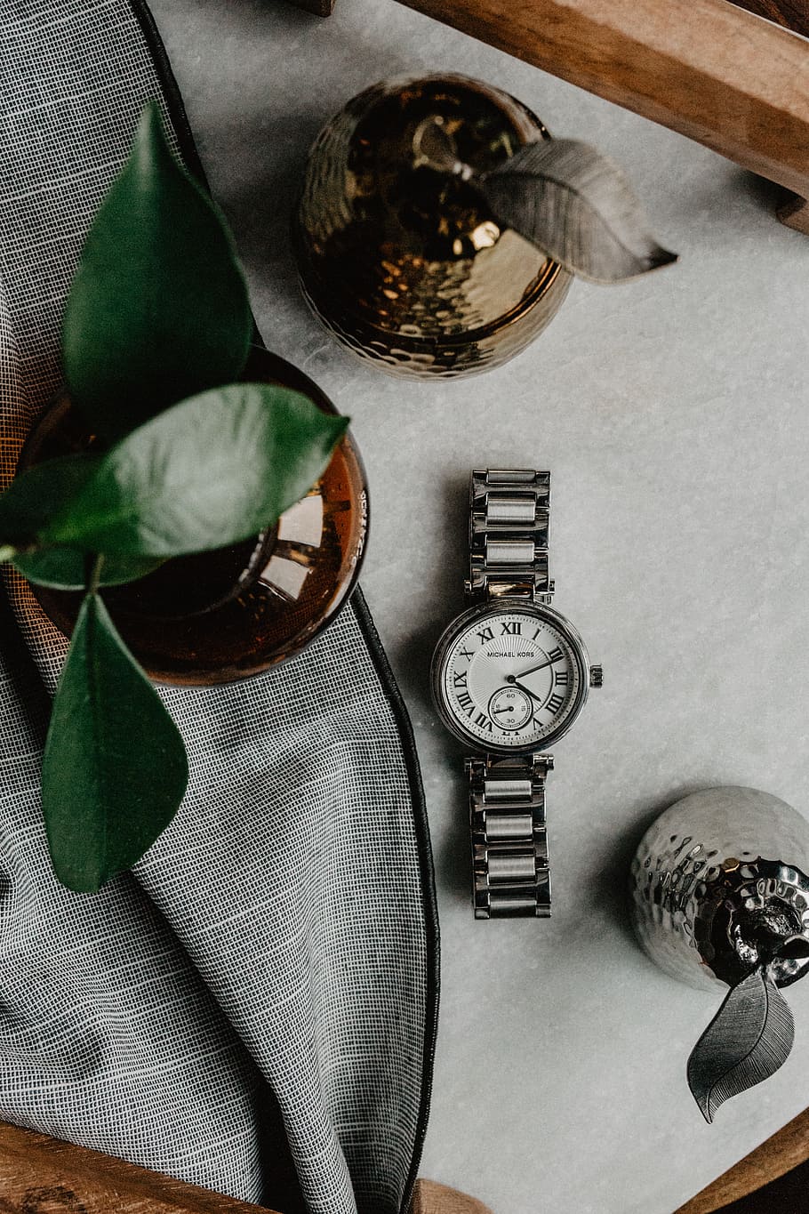 Woman essentials from above, female, watch, jewellery, jewelery HD wallpaper