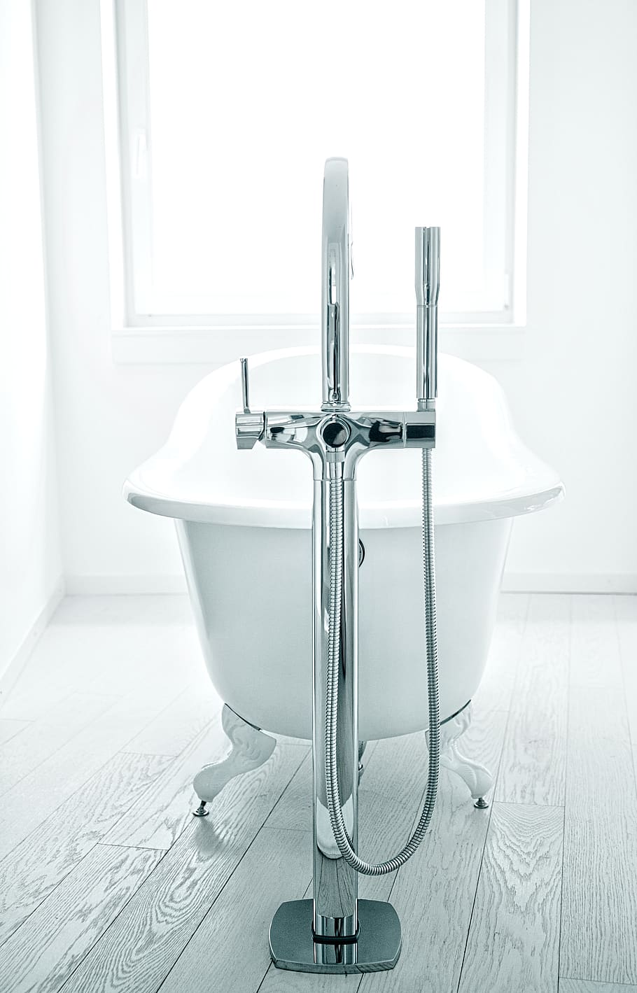 A claw-footed deep soaker tub., indoors, no people, home, day HD wallpaper
