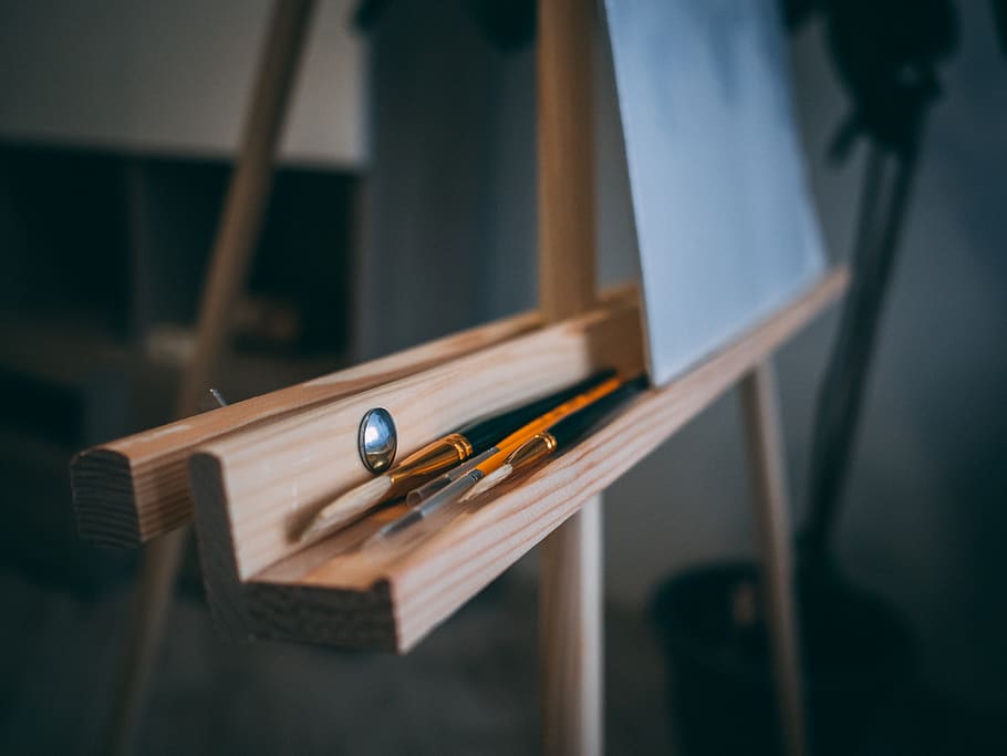 Brown Easel With Pens and Brushes, art materials, artistic, blur HD wallpaper