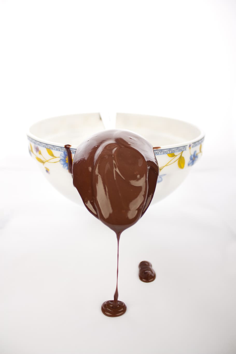 chocolate, advertisting, food and drink, studio shot, white background HD wallpaper