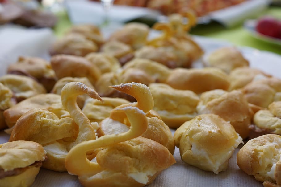 sweets, puff, food and drink, freshness, close-up, focus on foreground HD wallpaper