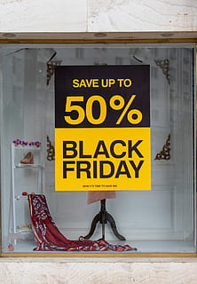 black friday text on red garment background, shop, window display HD wallpaper