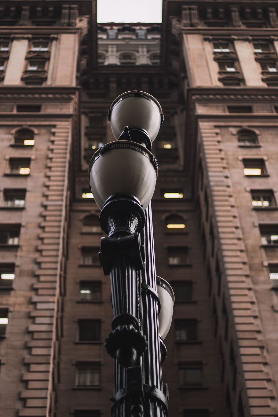 Black Light Post in Front of Brown Building, architecture, business HD wallpaper
