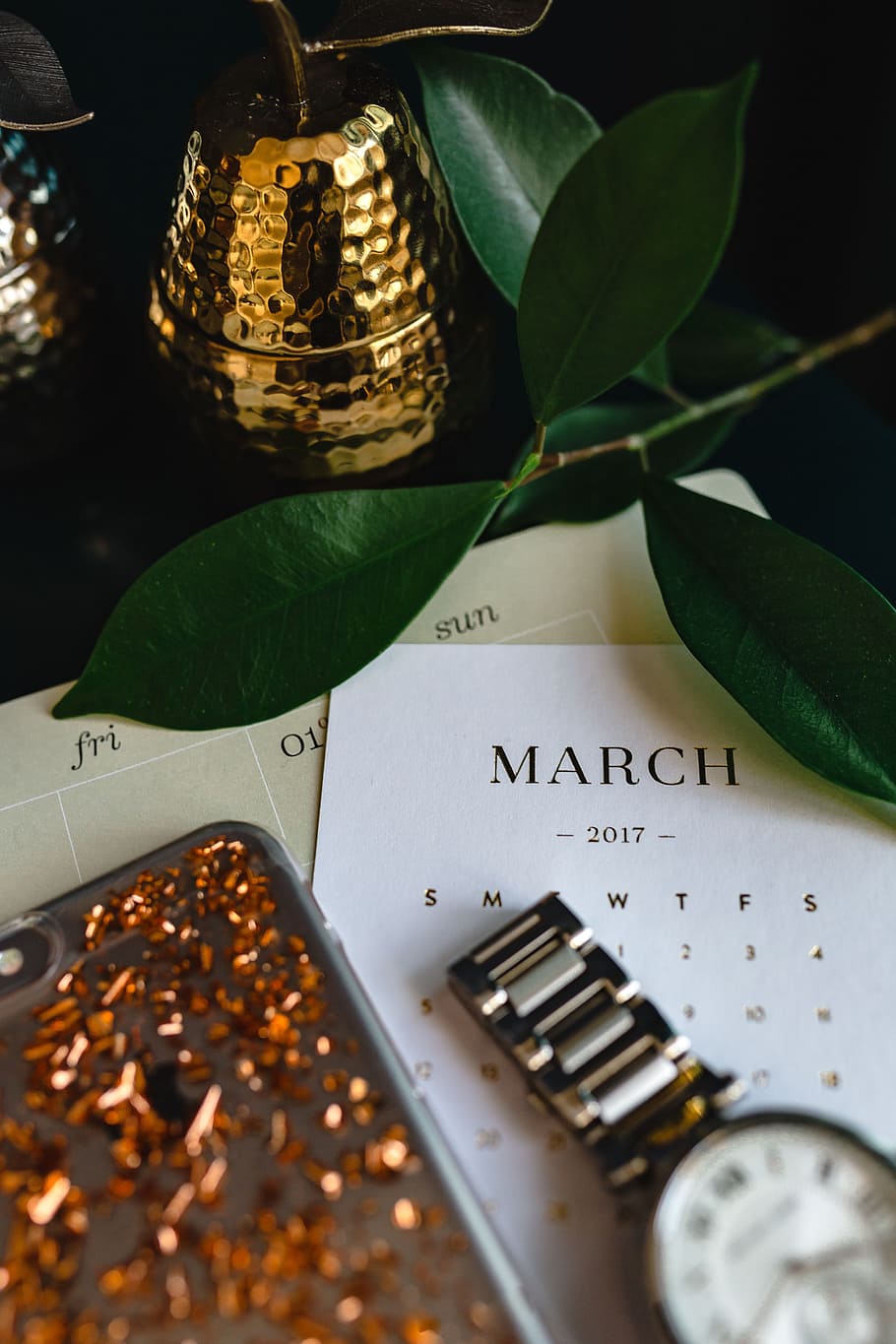 Home office desk with Macbook, iPhone, calendar, watch & organizer HD wallpaper