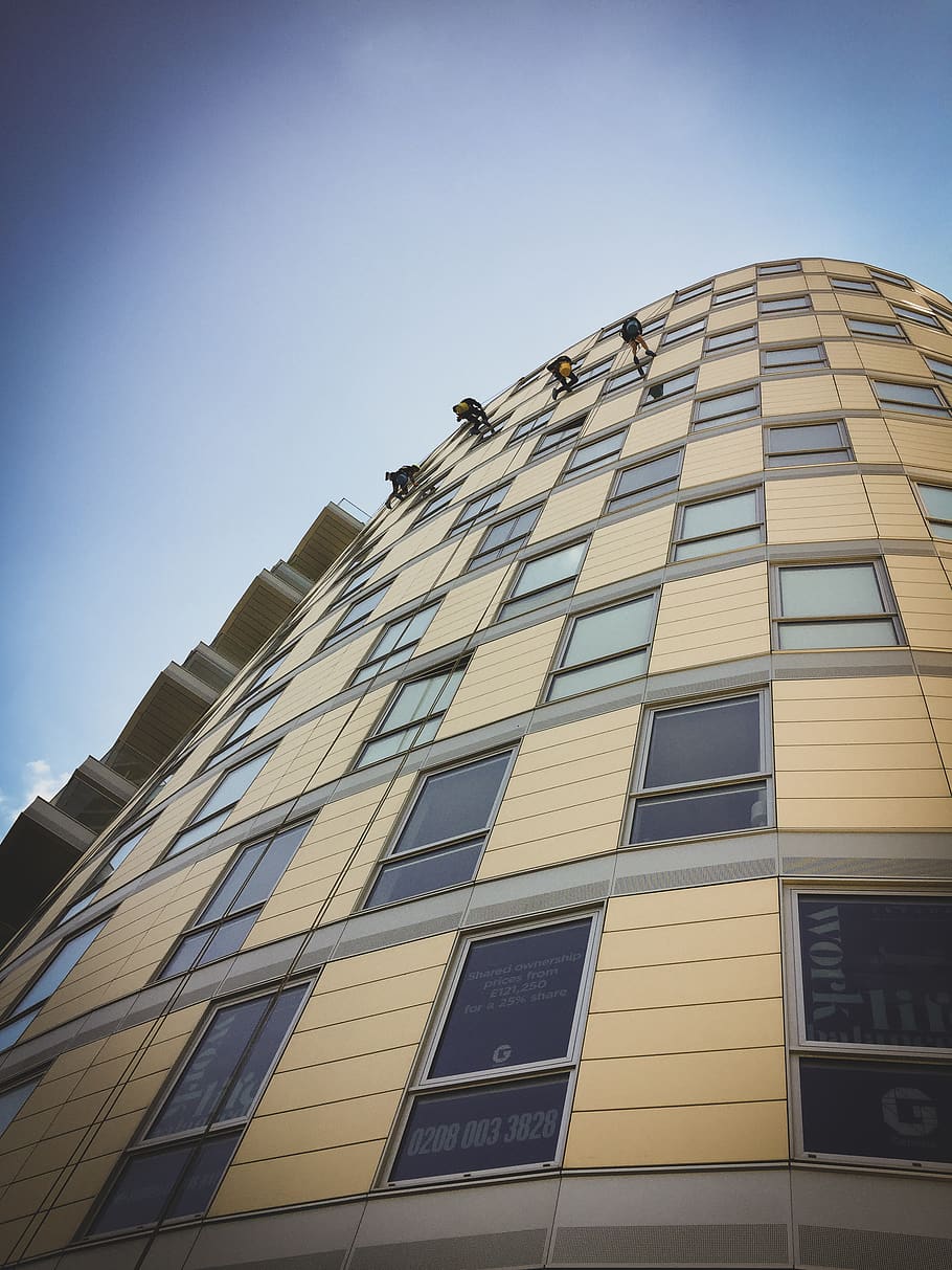 Beige High Rise Building Under Blue Sky, architectural design HD wallpaper