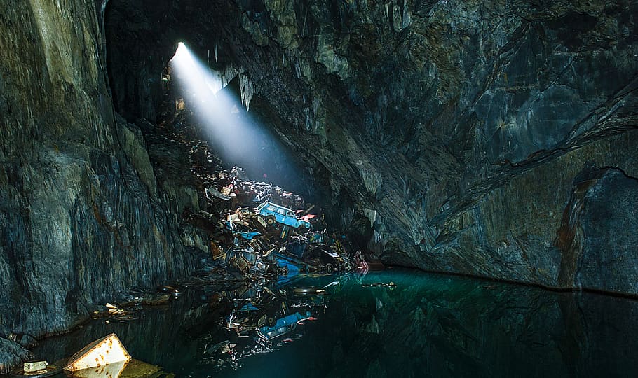 rocks, water, cave, flashlight, adventure, nature, beauty in nature HD wallpaper