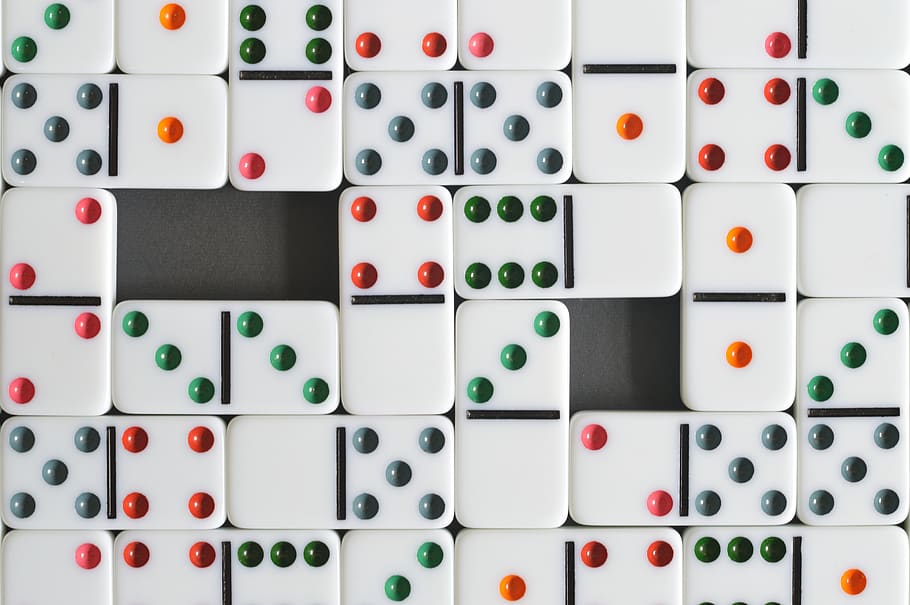 Dominoes, dominos, dots, fun, game, pattern, pieces, backgrounds HD wallpaper