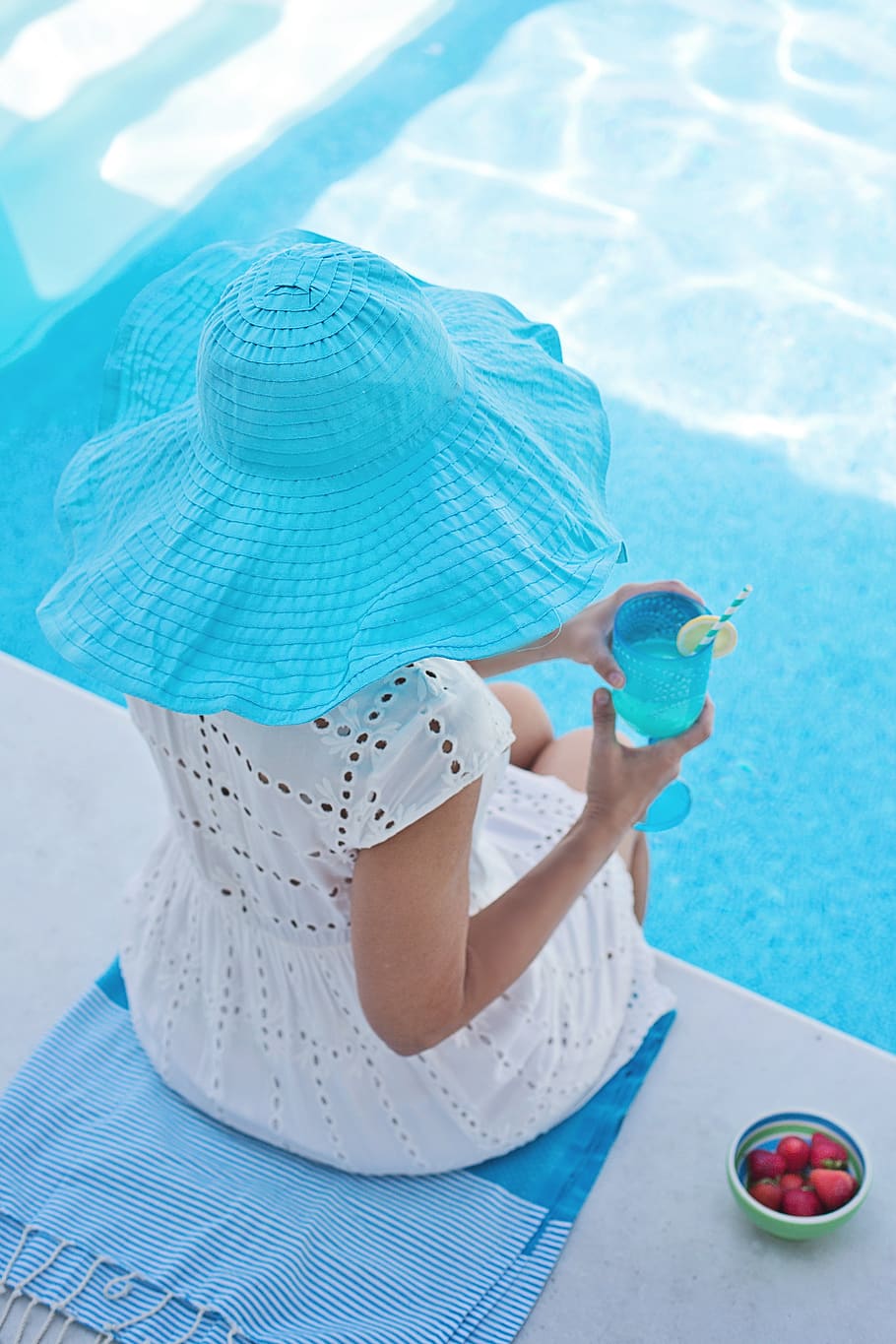 summer, pool, hat, woman, turquoise, water, leisure, vacation HD wallpaper