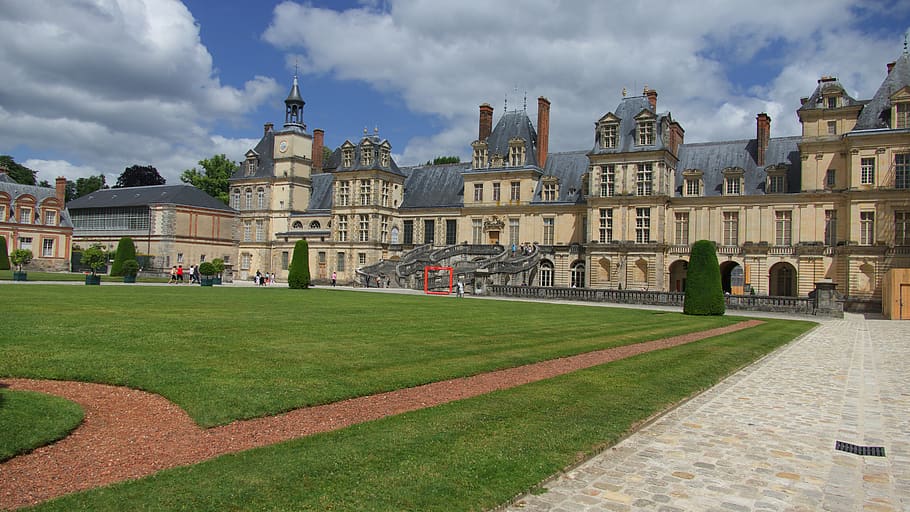 Chateau de Fontainebleau - Castles, Palaces and Fortresses