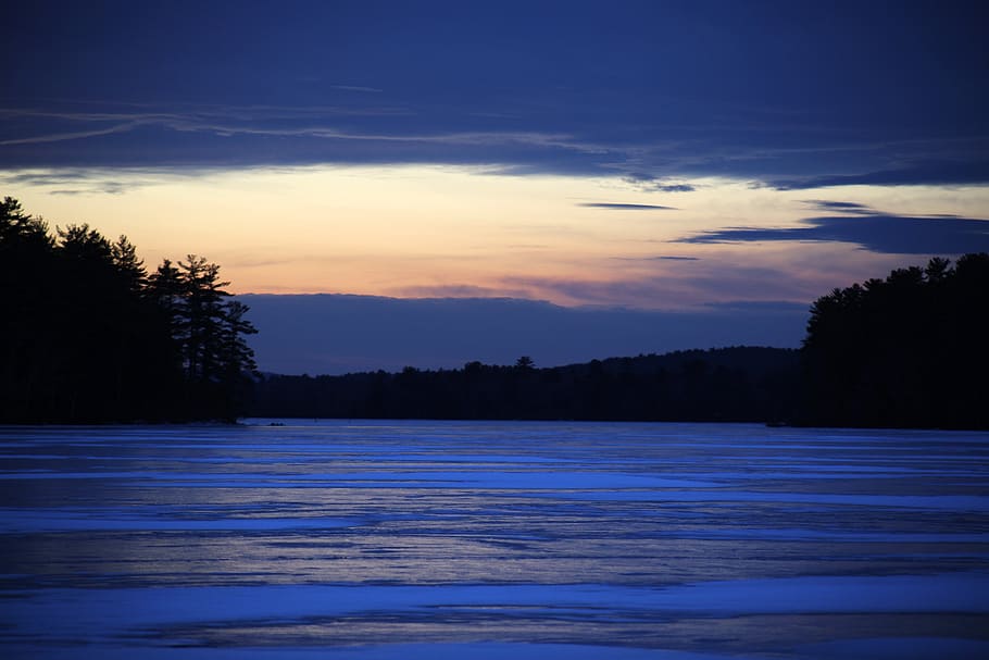 Body of Water Under Blue Sky during Nighttime, clouds, dark, tree HD wallpaper