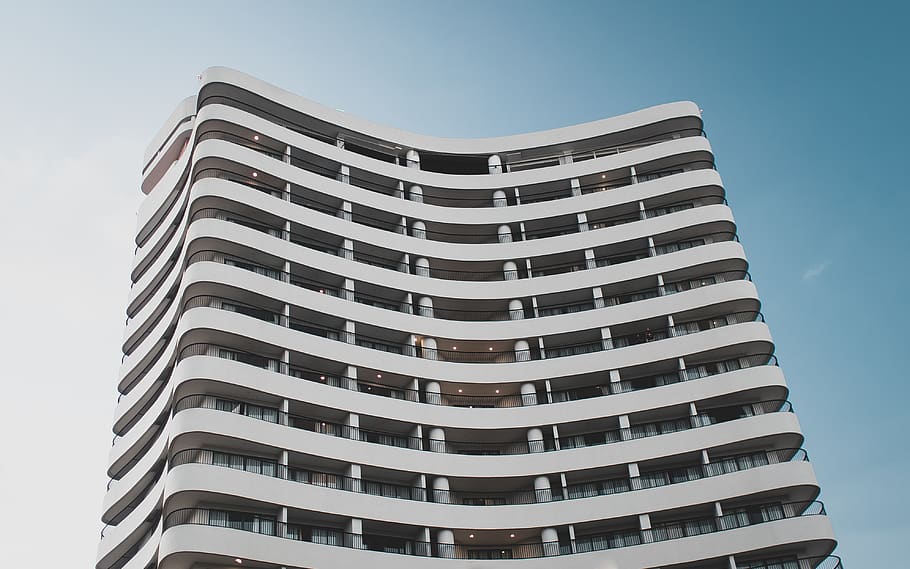 white concrete building during daytime, office building, high rise HD wallpaper