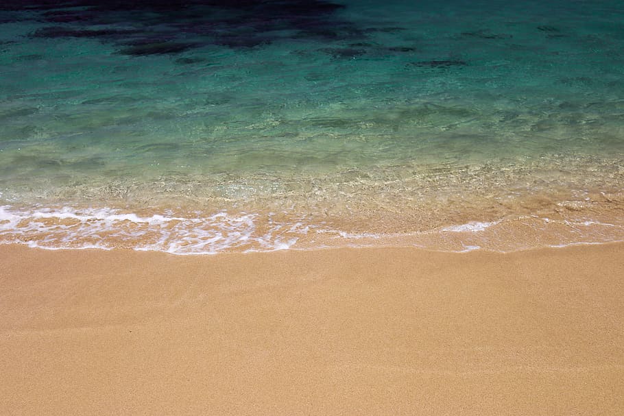 green seashore during daytime, land, water, beach, motion, sand HD wallpaper