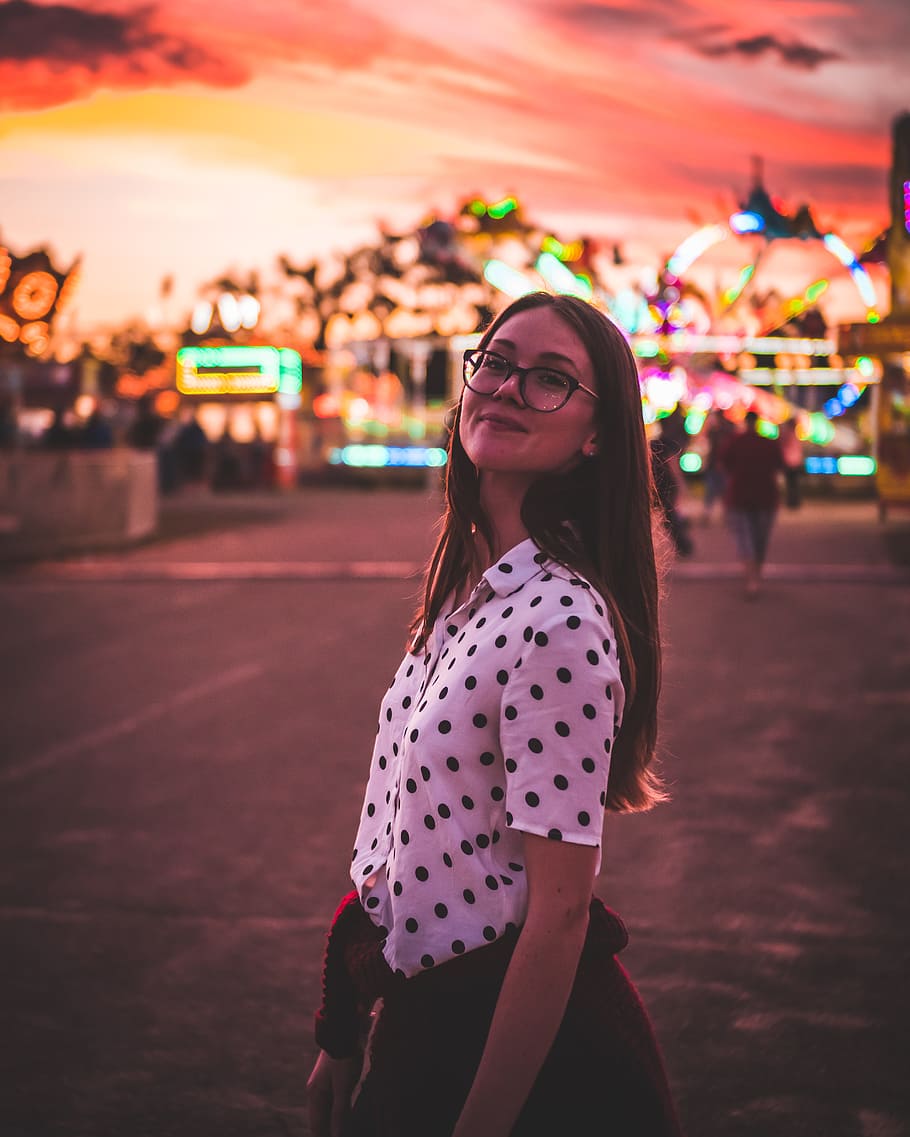portrait, person, light, sunset, carival, young women, young adult HD wallpaper