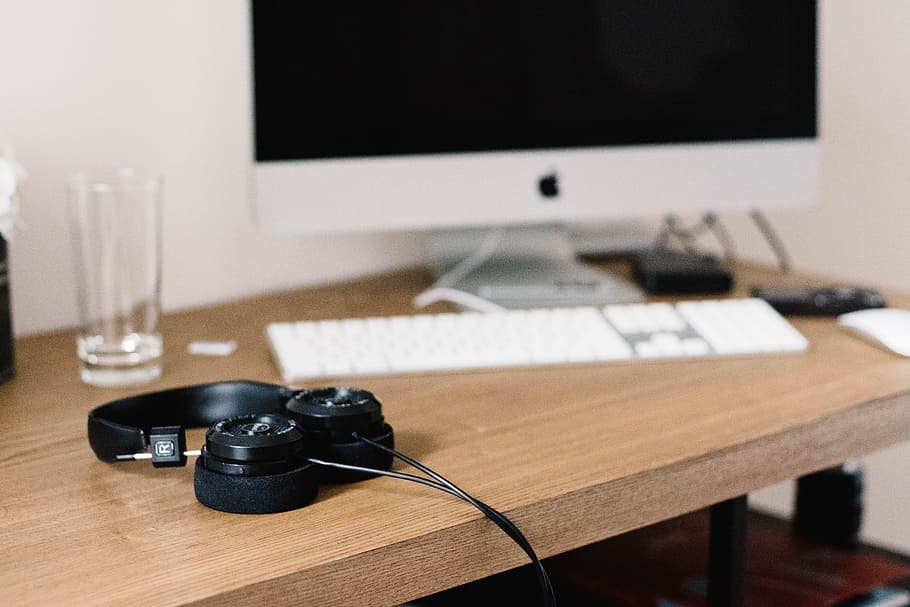 computer, keyboard, apple, electronics, modern, technology HD wallpaper