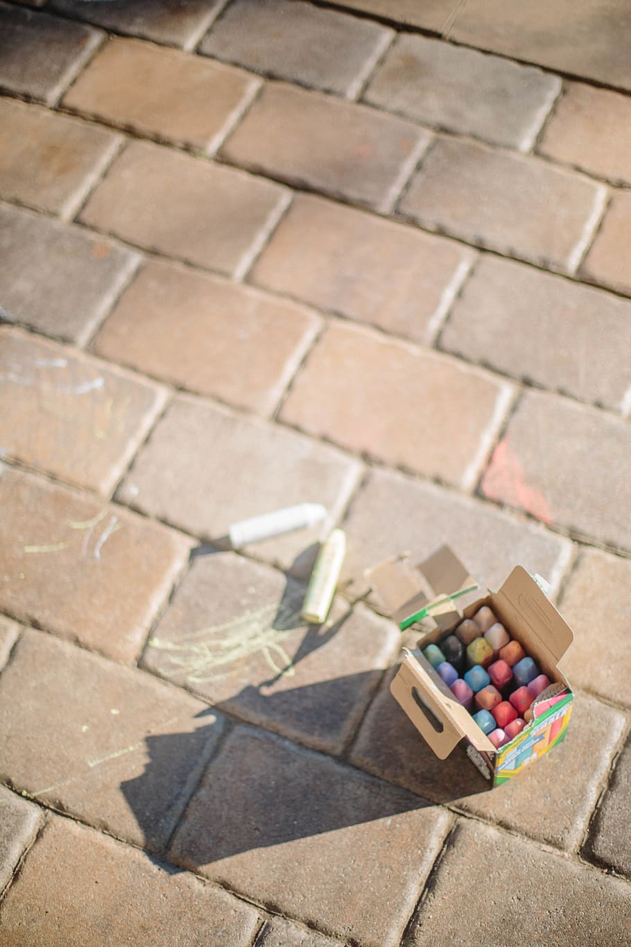 medication, pill, outside, creative, drawing, summer, chalk HD wallpaper