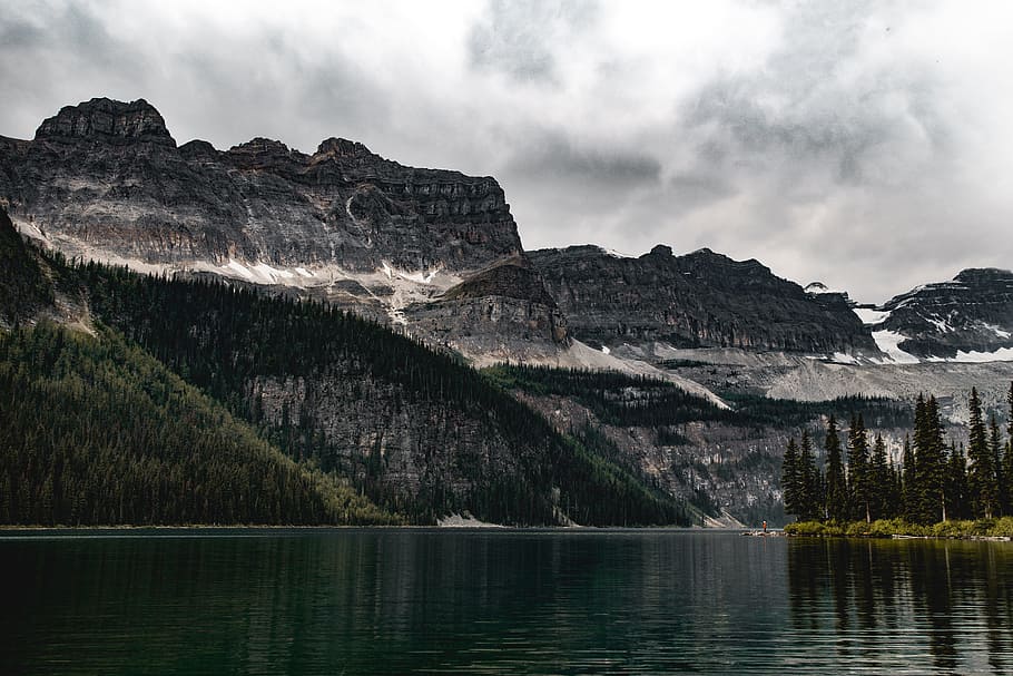lake near forest and mountain under cloudy sky, water, tree, woodland HD wallpaper