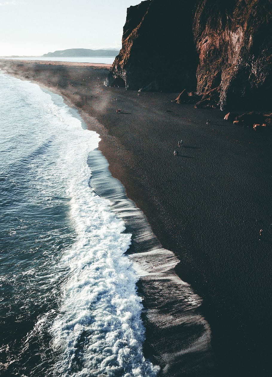 beach, shore, coast, wave, water, rock, stone, sunlight, shadow HD wallpaper