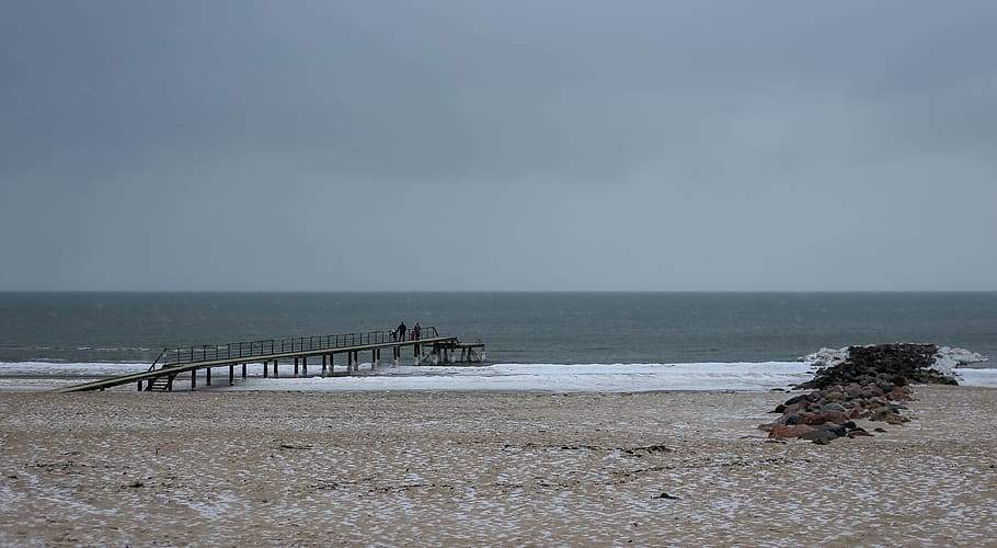 summer, winter, grey, gray, sand, family, bridge, snow, beach HD wallpaper
