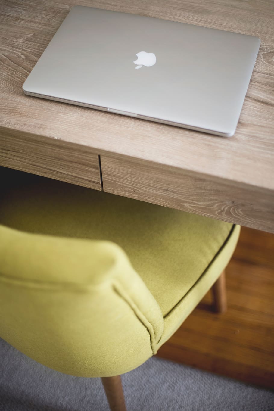 laptop, apple, macbook, computer, browser, research, study HD wallpaper