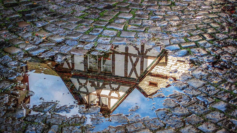 cobblestones, rain, mirroring, truss, architecture, architectural style HD wallpaper