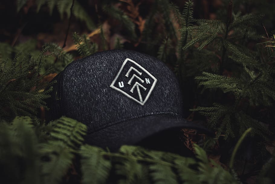 Black and White Cap, brand, close-up, concept, dark, design, fern HD wallpaper