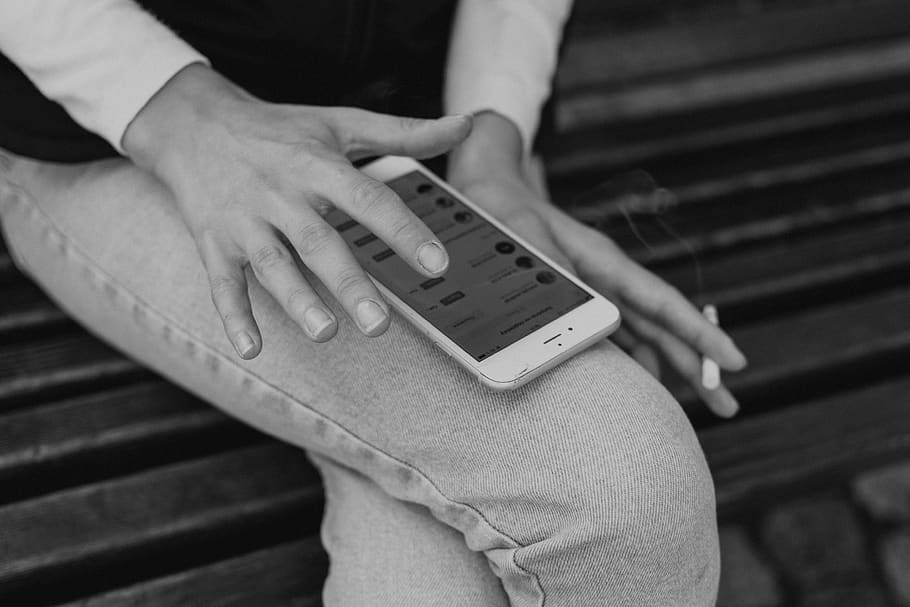 person using phone, grey, hand, heel, portrait, face, human, female HD wallpaper